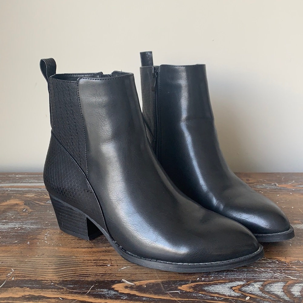 CL by Laundry Pointed Toe Ankle Boots
